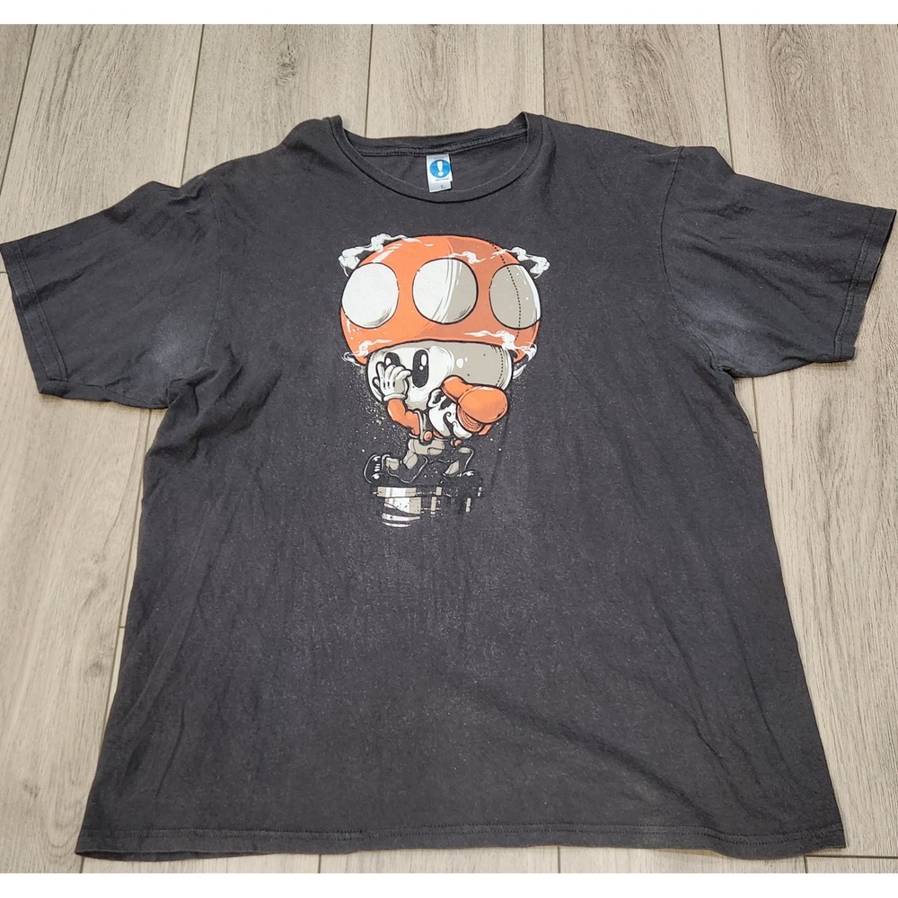 Mario Holding Mushroom Graphic Tee Woot Men's Large Black 100% Cotton Shirt